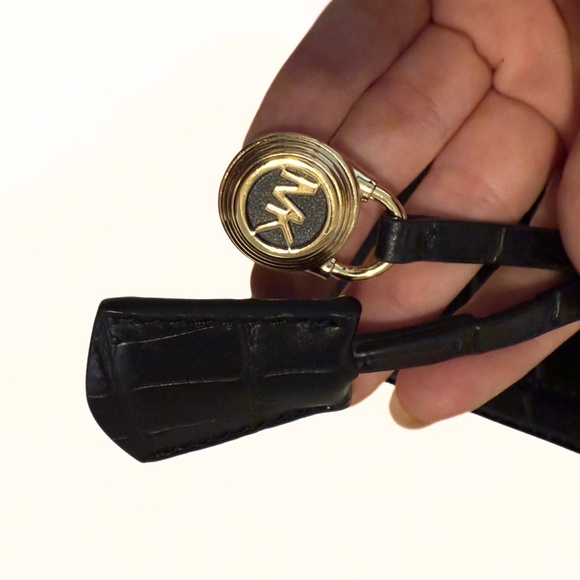 *EUC* Michael Kors Zoe Medium Crocodile-Embossed Leather Satchel - Picture 4 of 11